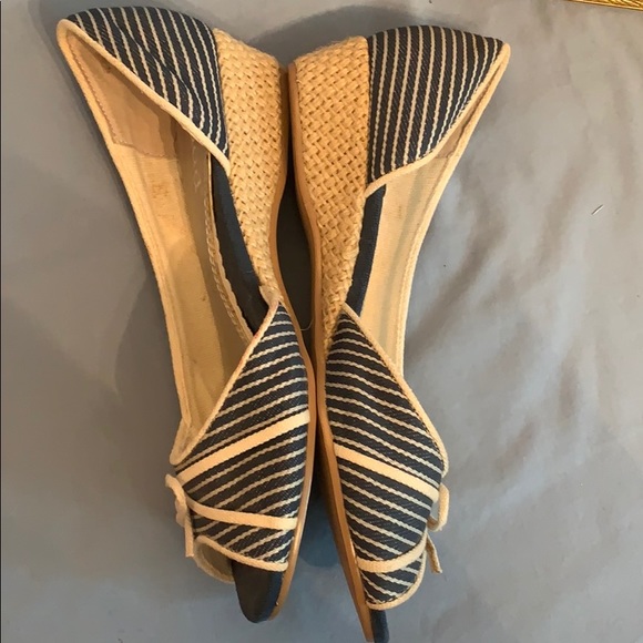 MUDD “Manuela” Open Toe Shoes size 6M Blue White - Picture 4 of 8